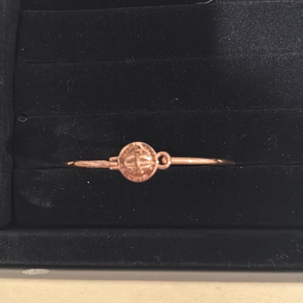 Marc by Marc Jacobs Rose Gold Turn Lock Turnlock Dainty Bangle Bracelet